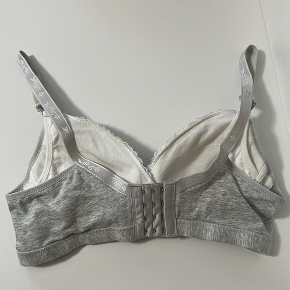 Maternity/Nursing Lave Trim Bra-Gray | Medium - Picture 4 of 15